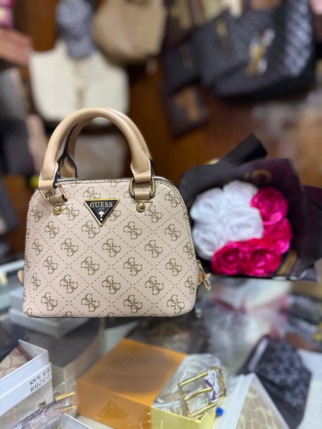 Sac Guess Taupe (coupe alma)