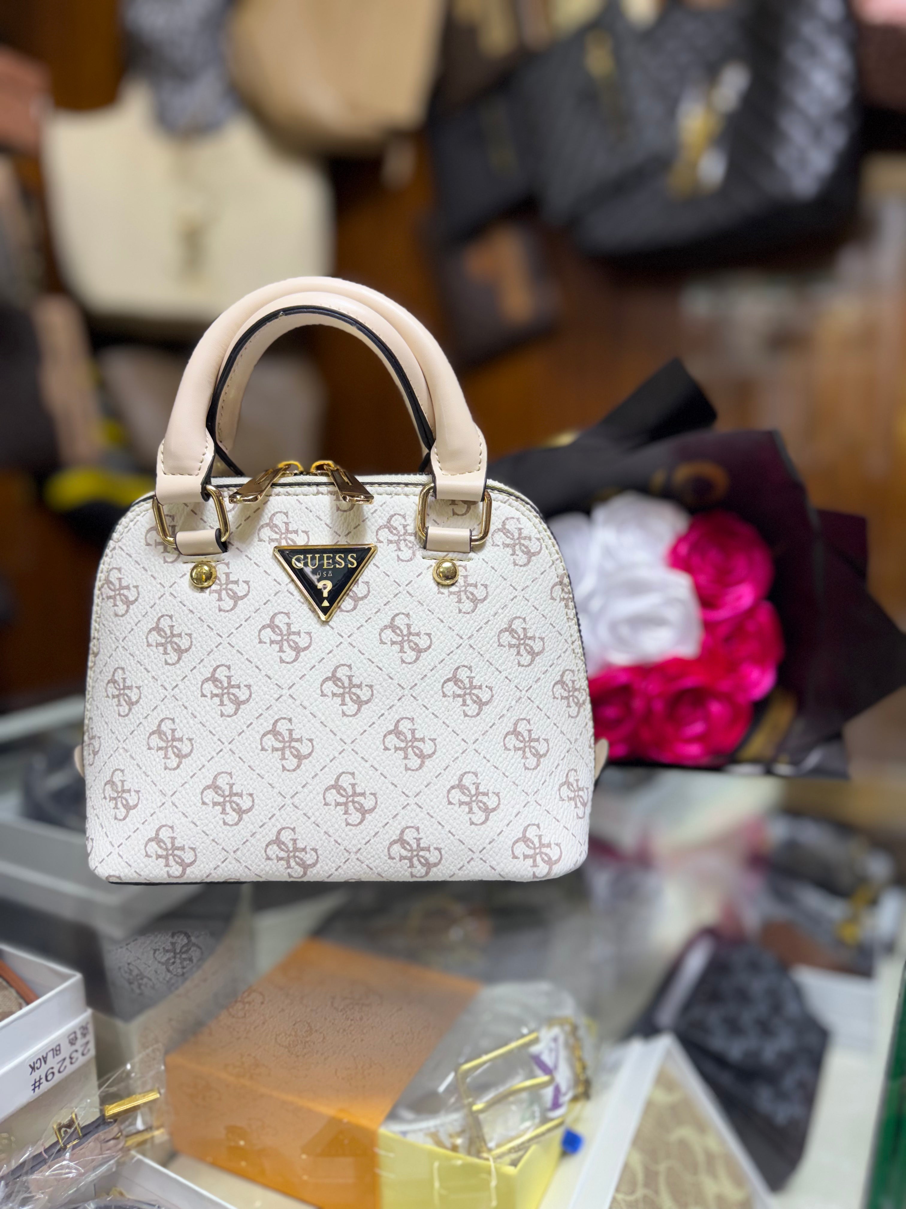 Sac Guess Blanc (coupe alma)